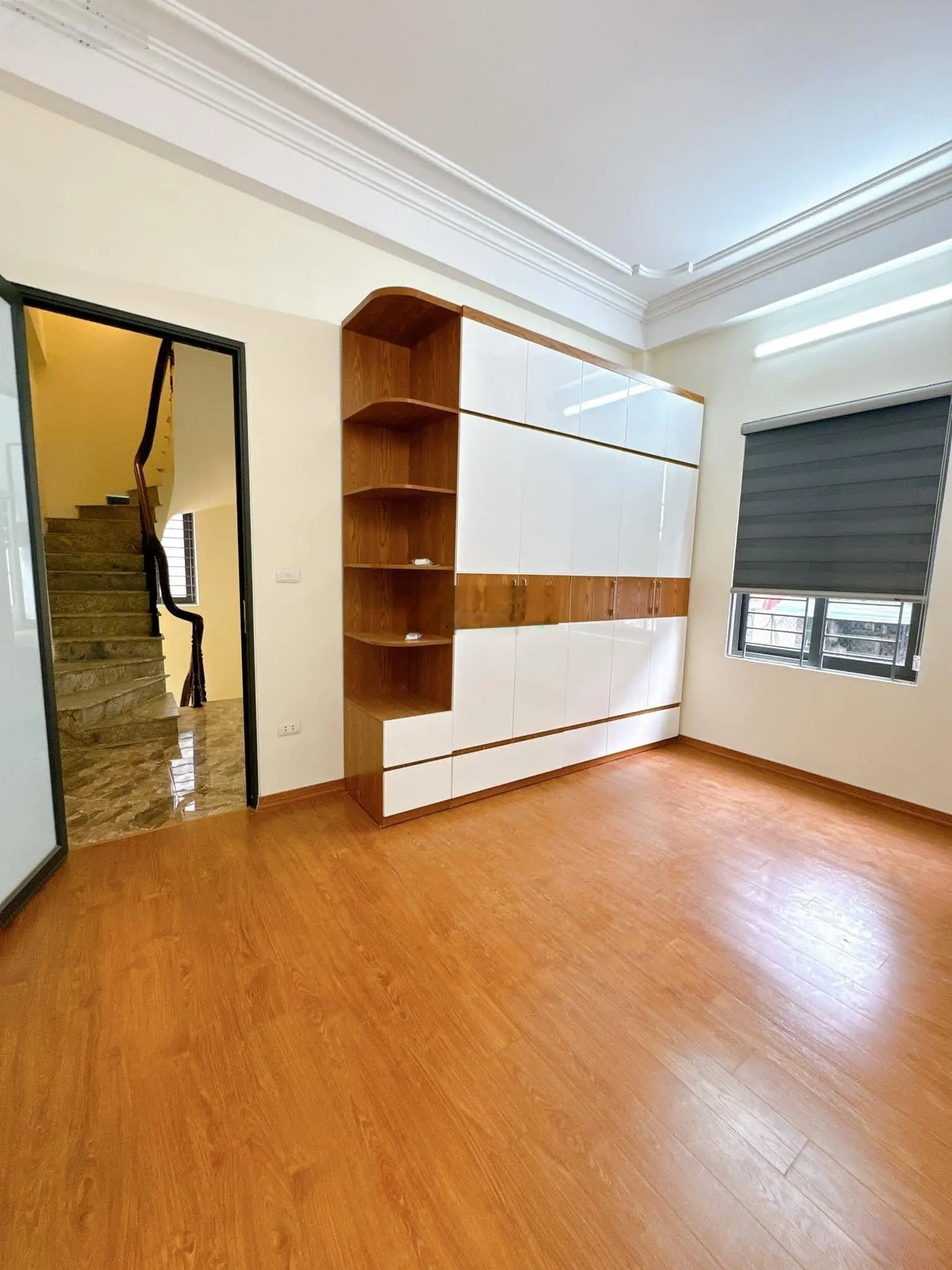 Bán nhà riêng Ngọc Khánh 34m2 5 tầng, MTx4,5m giá 6,95 tỷ ở ngay LH 0987 396 ***