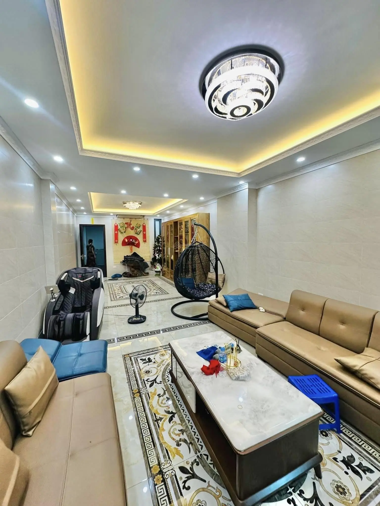 Bán nhà Đường Tôn Đức Thắng 20m Ra Ô Tô Tránh Ngõ Thông 55m2 5 Tầng 1 Tum Thang Máy