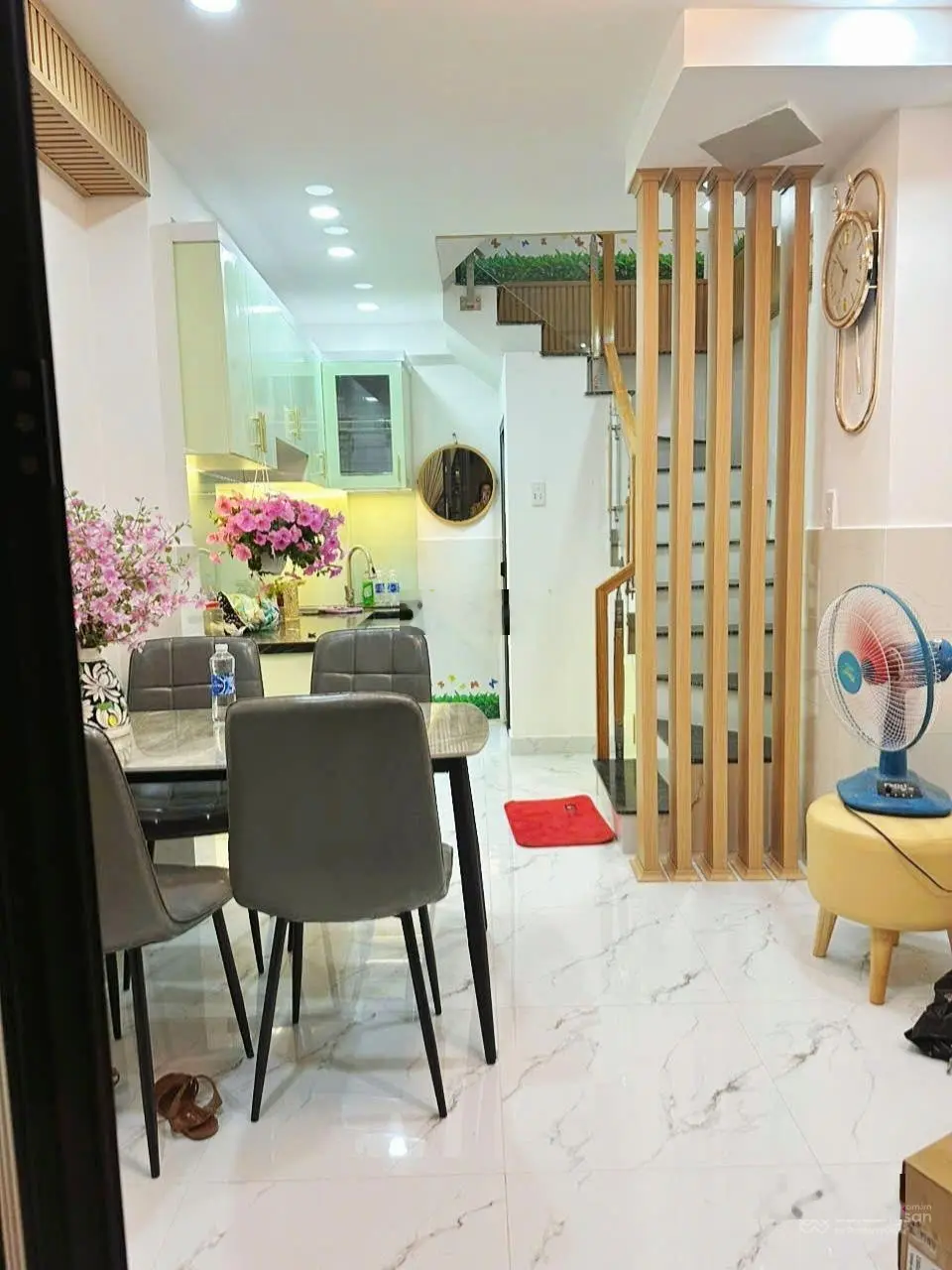 Bán NR Đinh Tiên Hoàng, 3,7 tỷ, 32m2, 2PN, 2WC, pháp lý đầy đủ