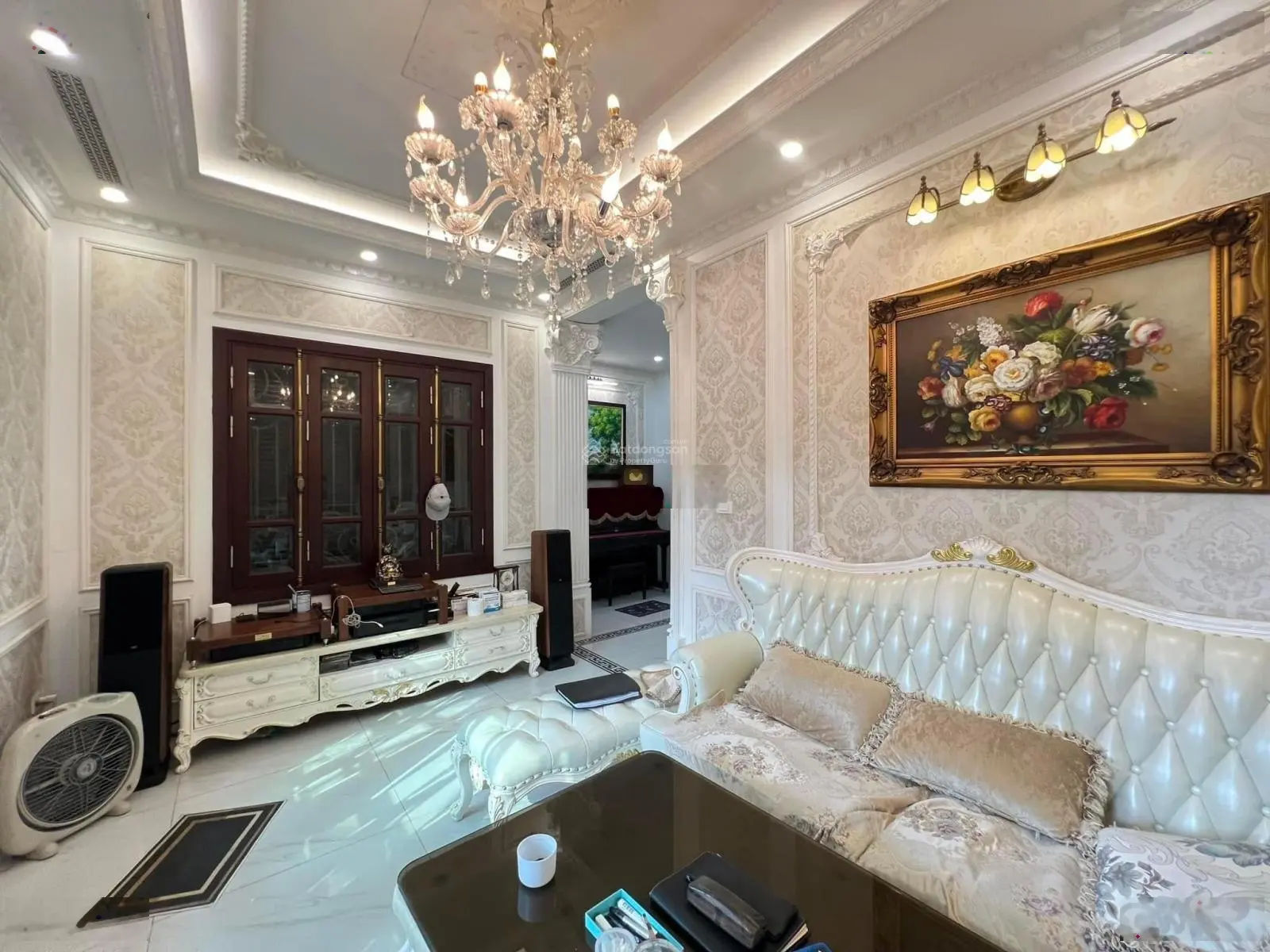 Vị trí đắc địa! Yên Lãng, lô góc, 3 thoáng, nhà đẹp ở ngay, 25m ra ô tô, gần chợ dân sinh, 55m2*5T