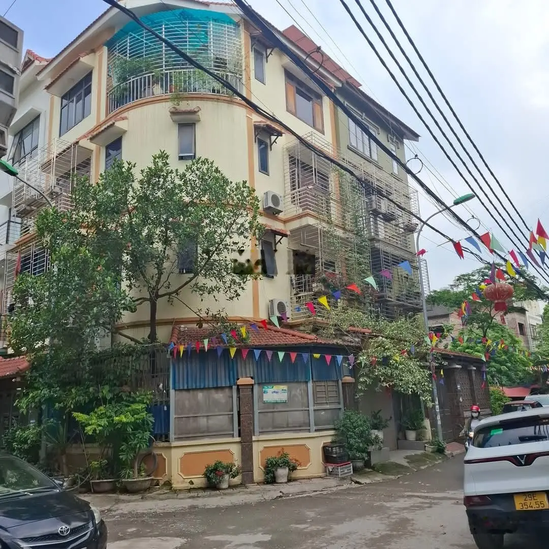 Bán liền kề cạnh bv phương đông, cổ nhuế 2. 90 m2, 5 t, lô góc, kinh doamh sầm uất. giá 24 tỷ