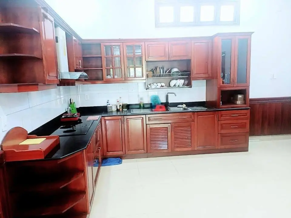 Nhà đẹp 3 tầng ngay chợ phước long b đỗ xuân hợp quận 9 - hẻm xe hơi 8m - nhỉnh 8tỷ thương lượng