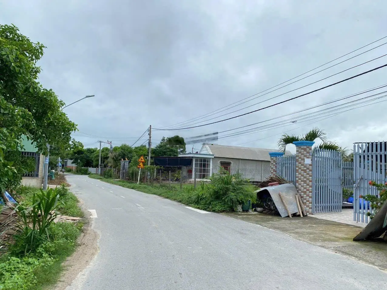 Tôi cần bán 120m2 đất ở đô thị ngay chợ Trảng Bàng Tây Ninh giá 860tr. Sổ sẵn