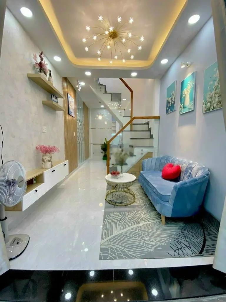 Bán nhà 2 lầu, 4x8m, Huỳnh Thị Hai, Quận 12