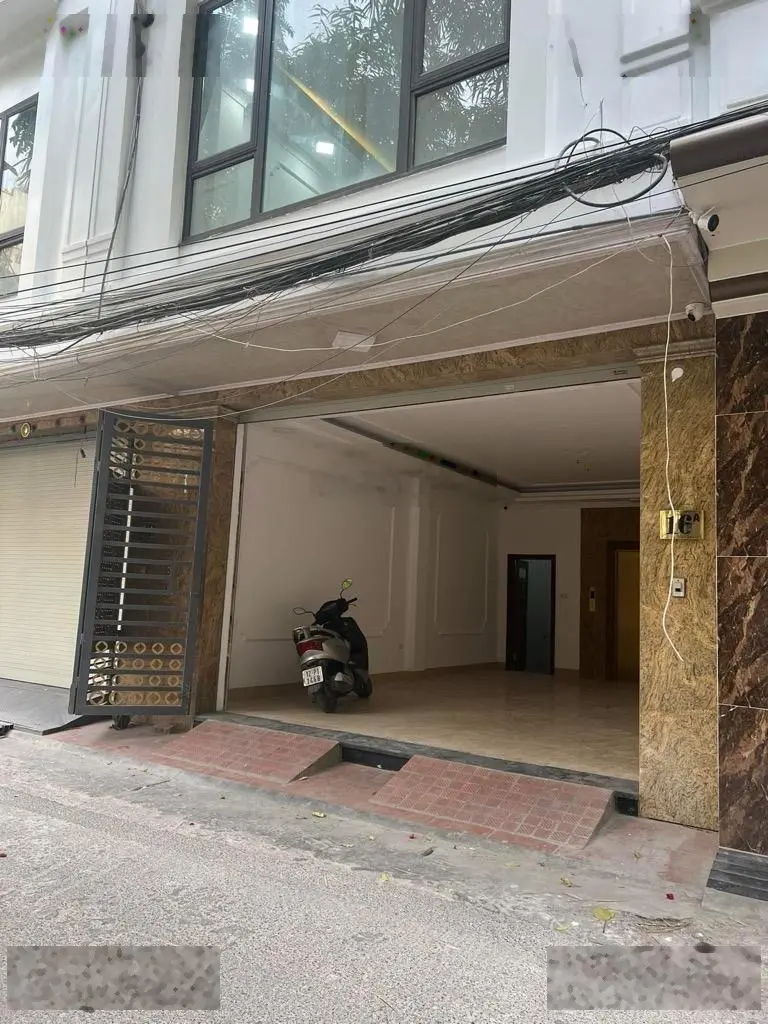Phạm Văn Đồng - 48m2 x 6 tầng - Ô tô vào nhà - Thang máy - 15m ra mặt đường Phạm Văn Đồng