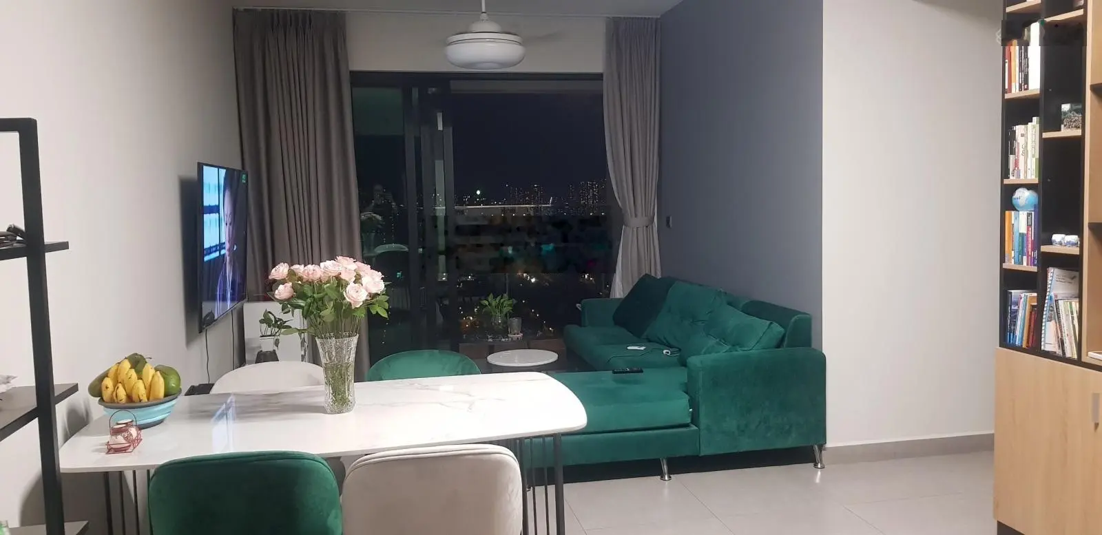 Cần tiền bán gấp căn hộ 2PN - 2WC Feliz En Vista Quận 2 giá tốt. LH: 0909 024 ***