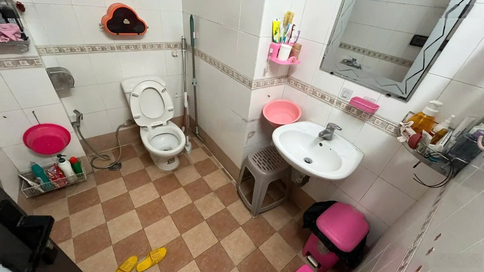Chính chủ tôi cần bán nhà An Trạch Đống Đa Hà Nội dt 63 m giá bán nhanh 200tr/m cách ôtô dùng 15m