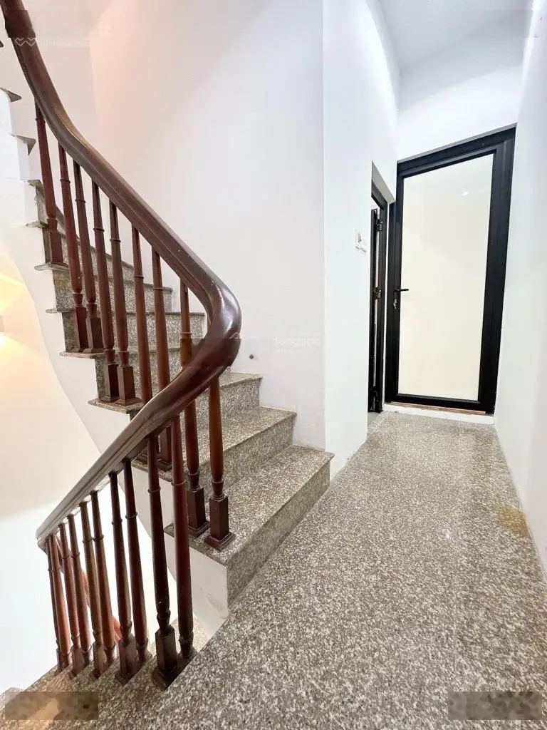 Bán nhà Khâm Thiên. Dt 25,6 m2, 4 tầng. Chào 5,25 tỷ có TL. Nói k vs tin ảo