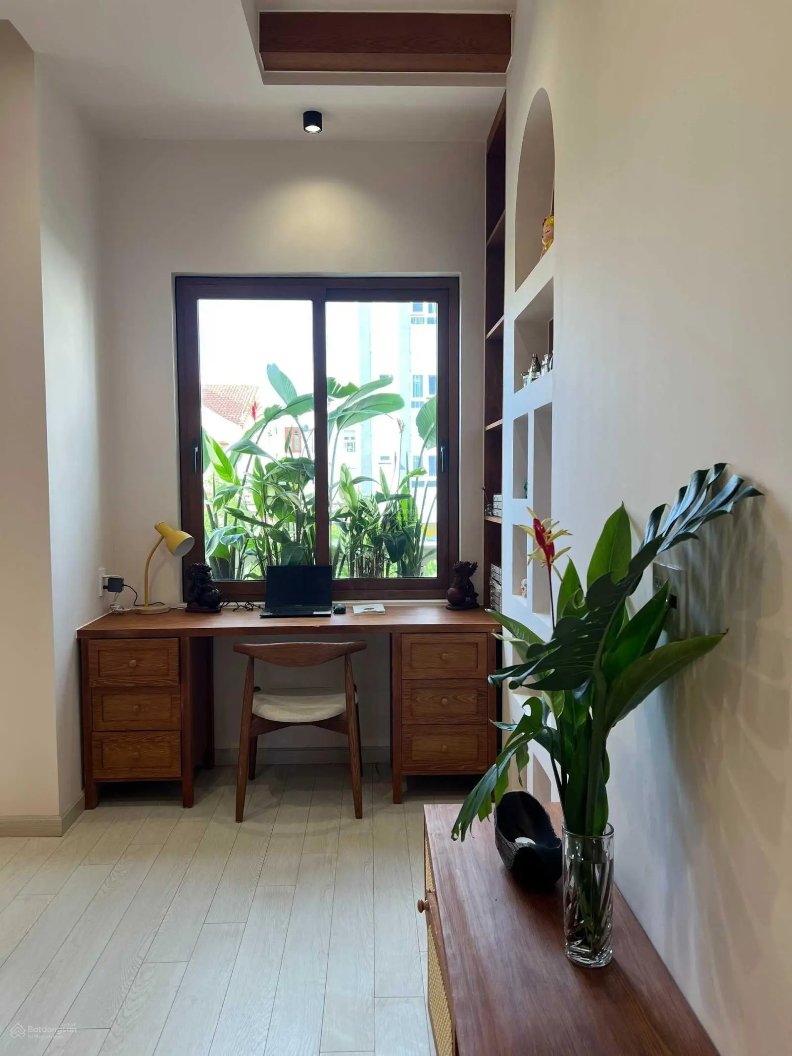 Bán nhà ven biển Mỹ Khê vị trí VIP sát Hồ Nghinh, giá đầu tư tốt