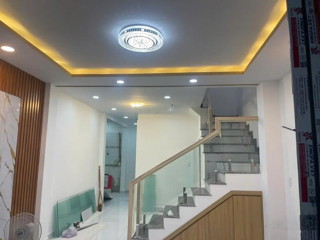 Bán nhà 1 trệt 1 lầu mới đẹp hẻm ô tô tới cửa phường Tăng Nhơn Phú B, Quận 9 giá nhỉnh 4 tỷ