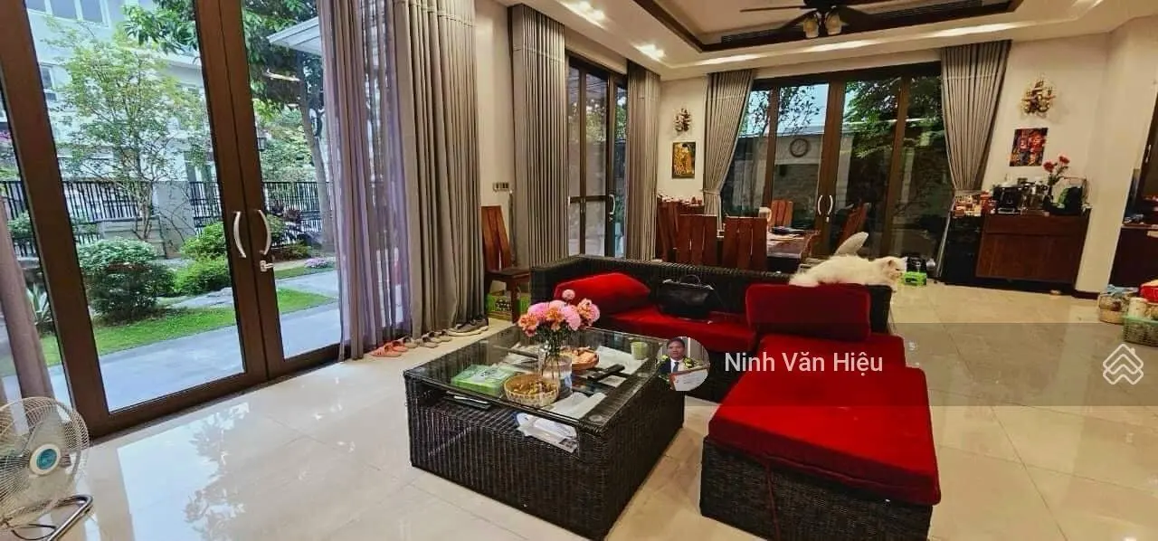 Bán biệt thự lõi khu K Ciputra lô góc 2 mặt đường, sổ đỏ chính chủ. 0988 154 ***