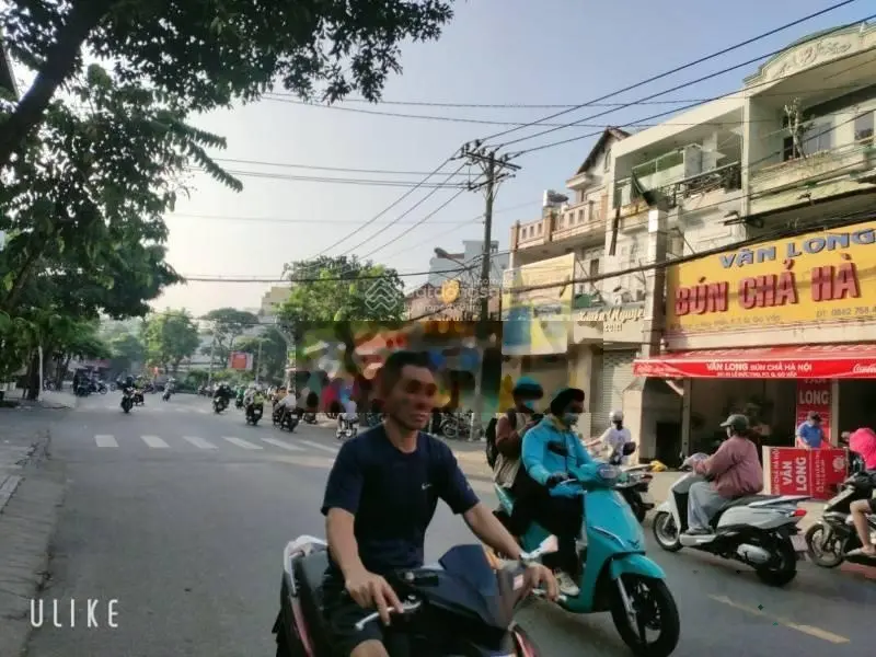 Không có căn t2 nhà 3 tầng HXH thông Dương Quảng Hàm 6.5 tỷ
