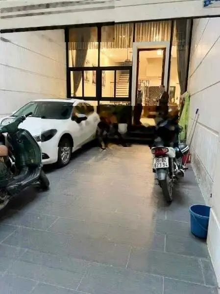 Bán nhà đẹp Thái Hà, Quận Đống Đa 150m2 - mặt tiền 5.75m - 32 tỷ - thang máy - gara - cư dân vip