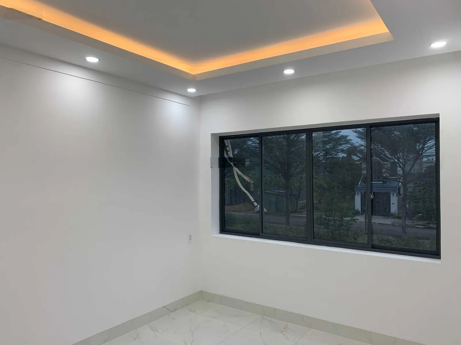 Cần bán căn nhà và quán cafe đối diện công viên thị trấn Trảng Bom