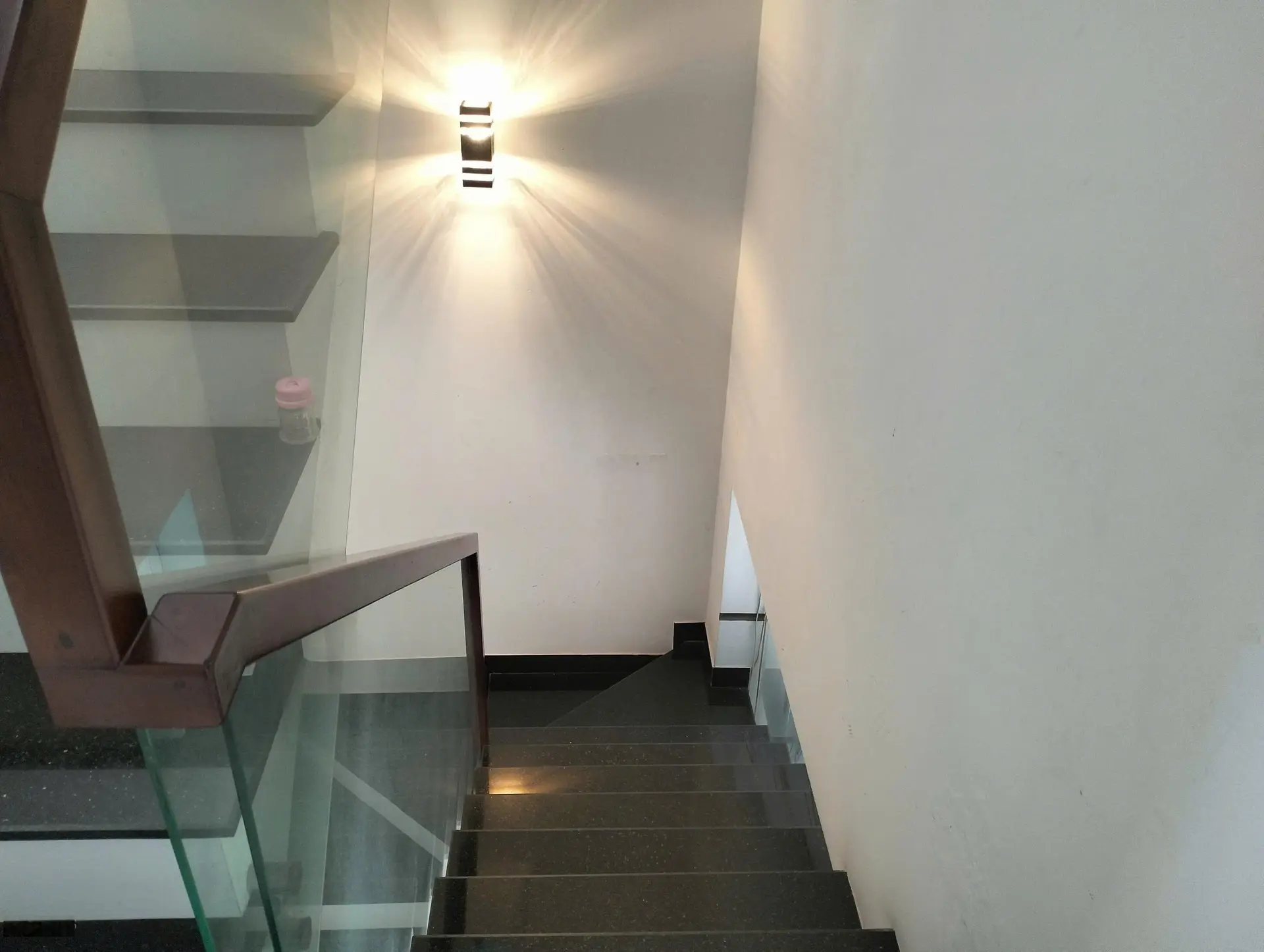 Bán nhà 2 mặt tiền đường Bạch Thái Bưởi Hòn Rớ 1, Nha Trang