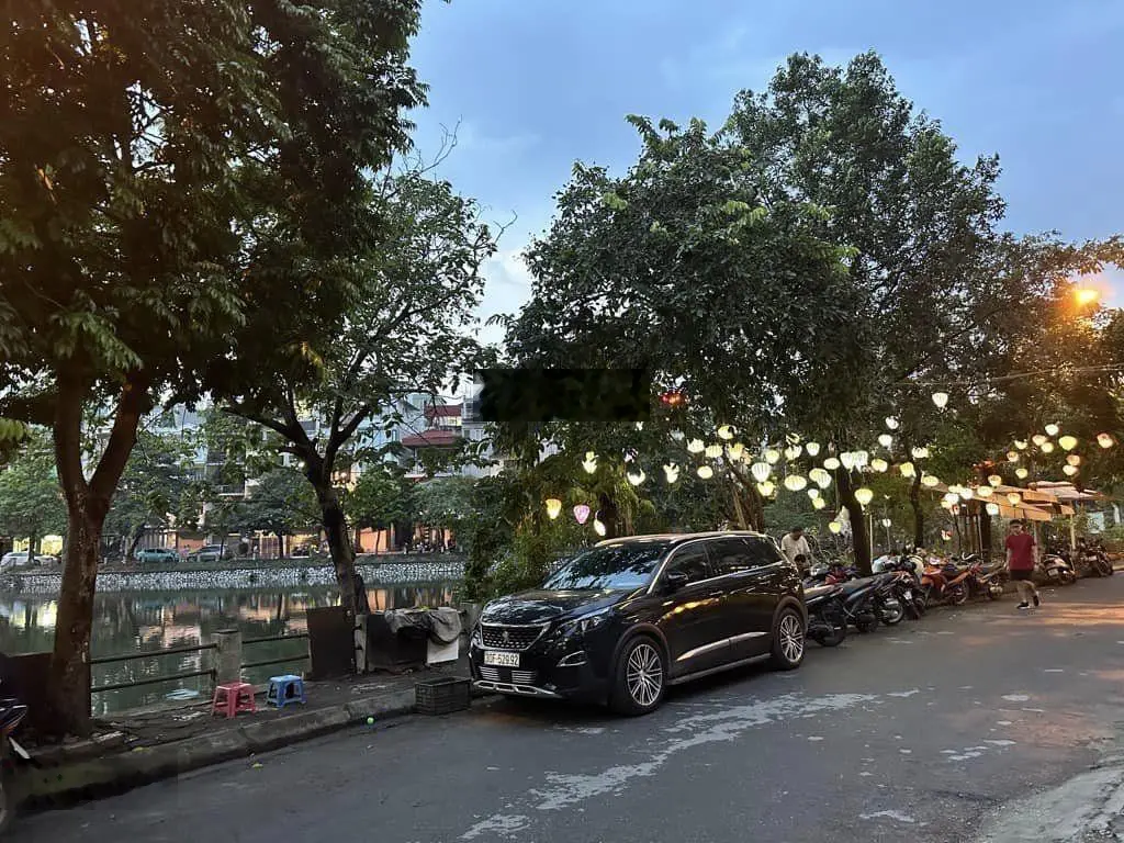 Cực rẻ Phương Mai! 10m ra hồ, ô tô tránh, nhà mới 6 tầng thang máy 44m2 chỉ 8.95 tỷ. LH 0968 224 ***
