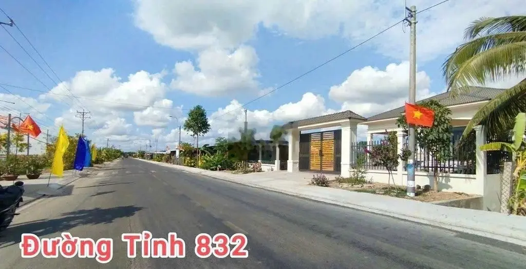 Nền thổ 5 x 24m cách ĐT.832 (trường học) 300m