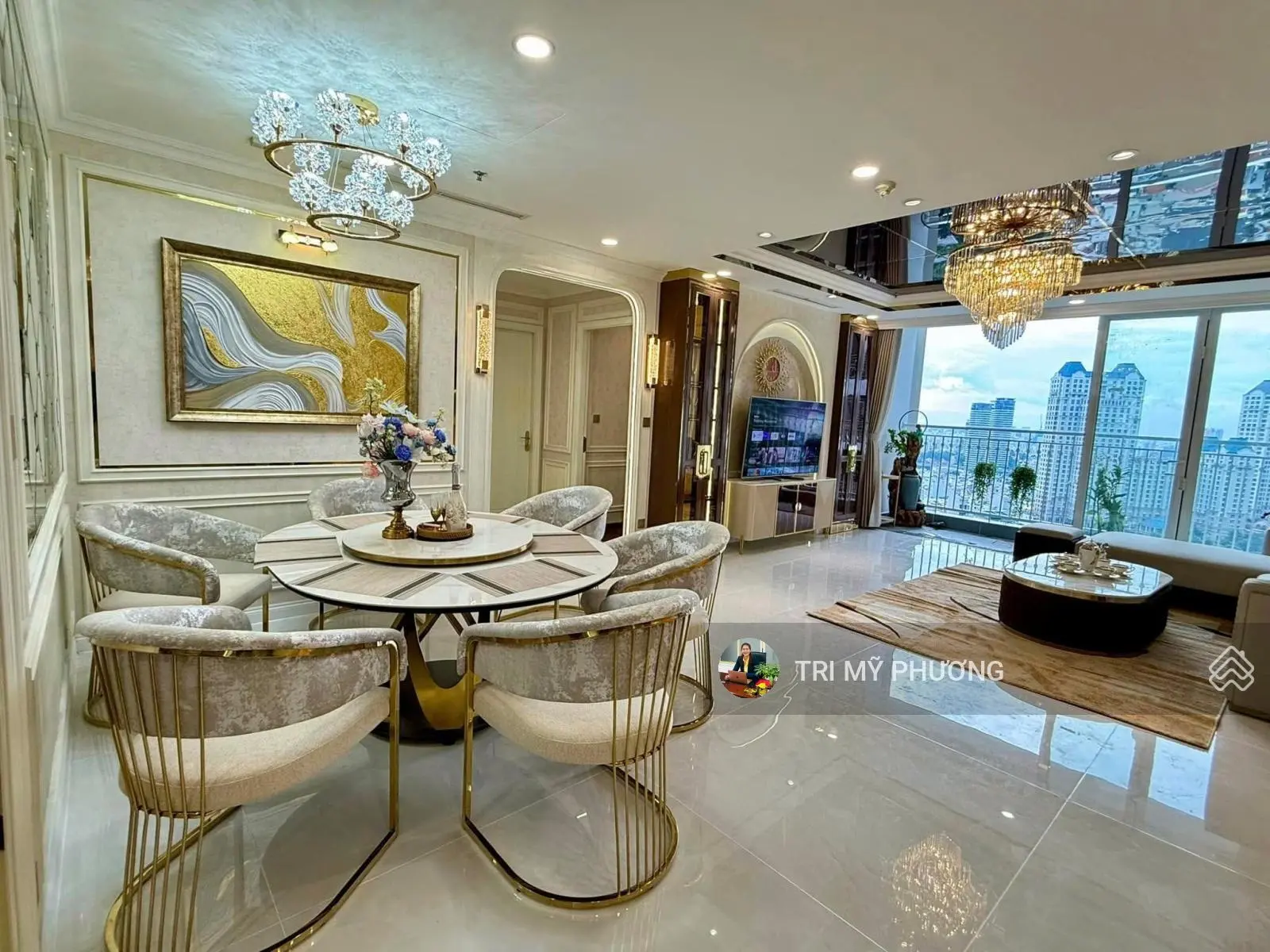 Đã có sổ hồng - vinhomes central park - chính chủ bán nhanh căn 3pn + rộng 135m2 + full nội thất