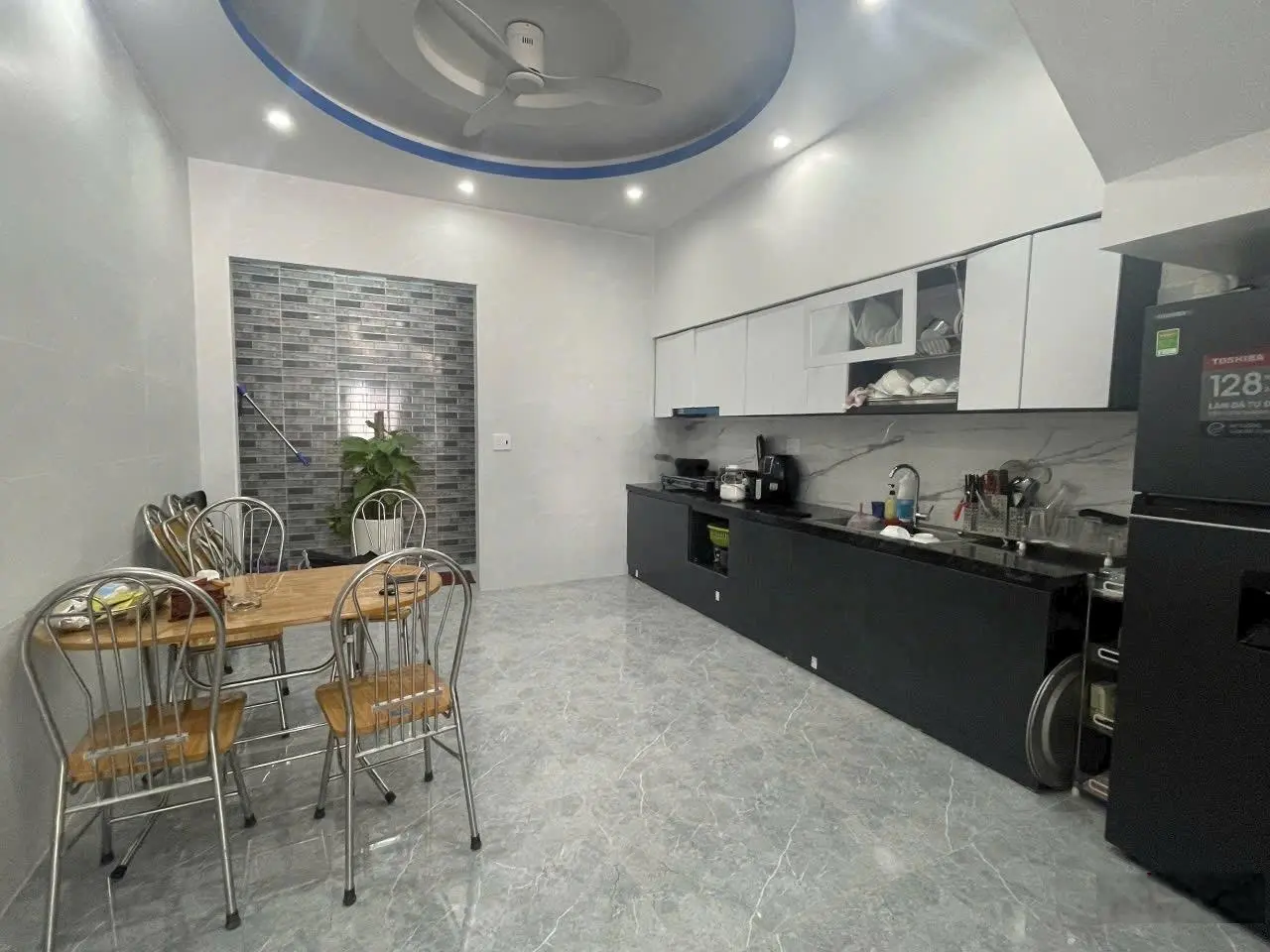 Nhà mặt đường Trang Quan 3 tầng x 64m2 giá chỉ 4,4 tỷ