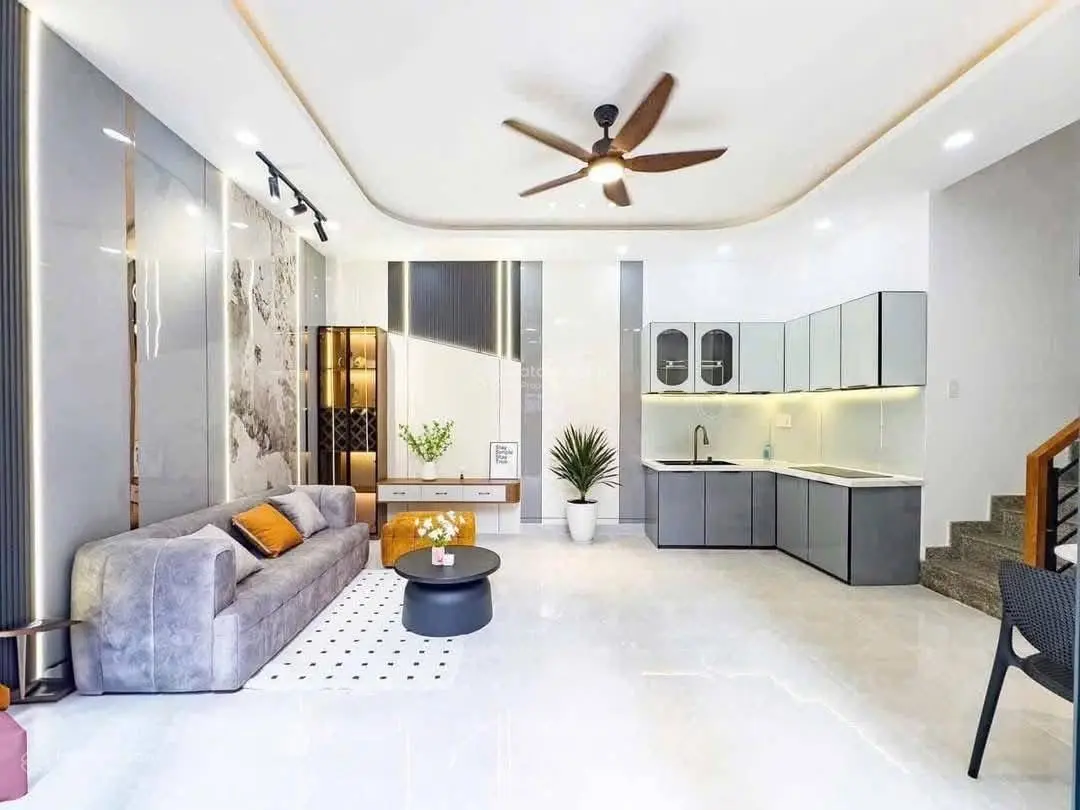 Bán gấp nhà đ.lê đại hành -p.11 -quận 11, đang cho thuê 26triệu, giá 2tỷ960/65m2, gần sân phú thọ.