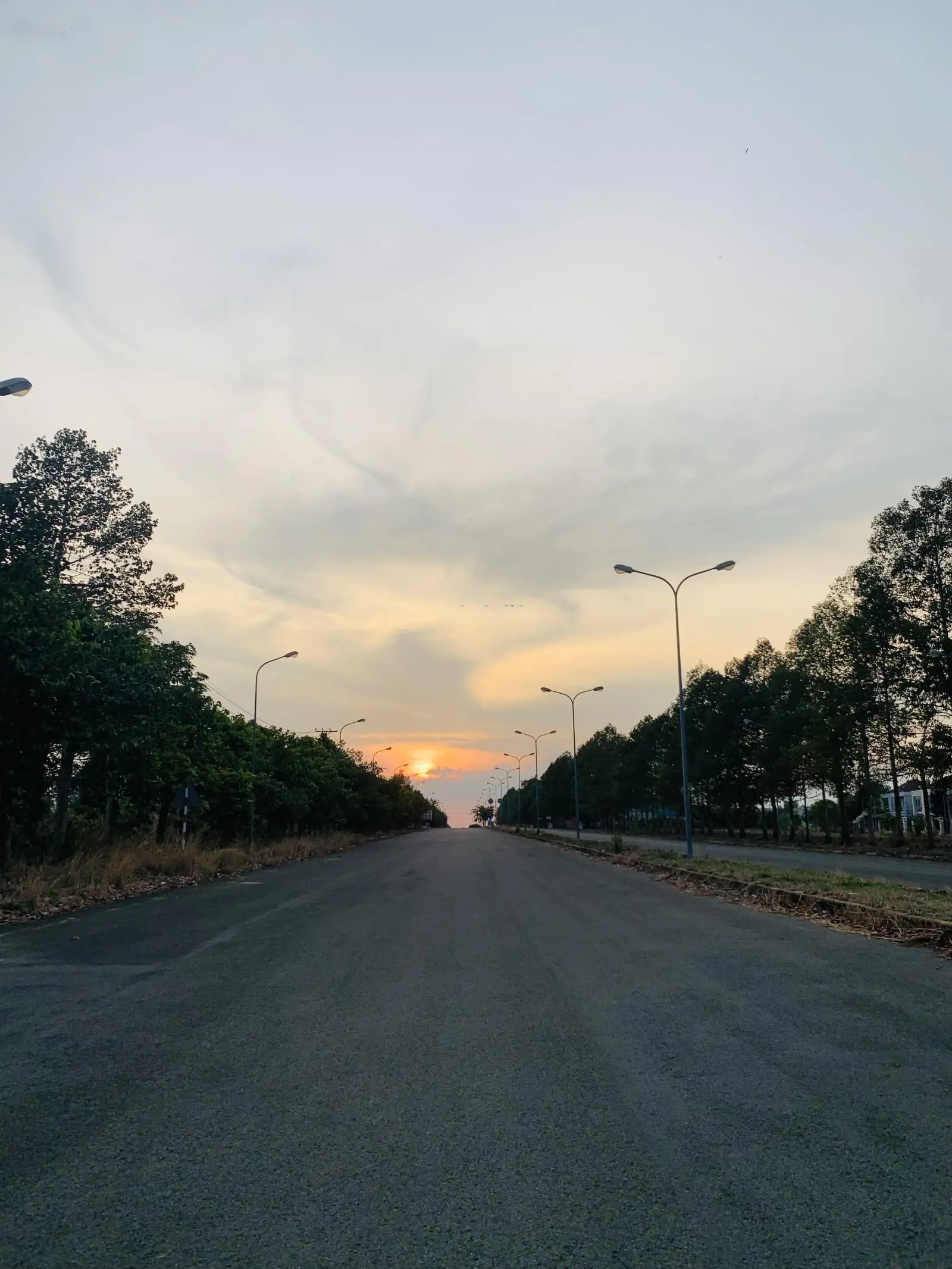 Cần bán nhanh nền đất góc đường 53&20 trong dự án HUD - XDHN tại xã Phước An - Long Thọ, Nhơn Trạch