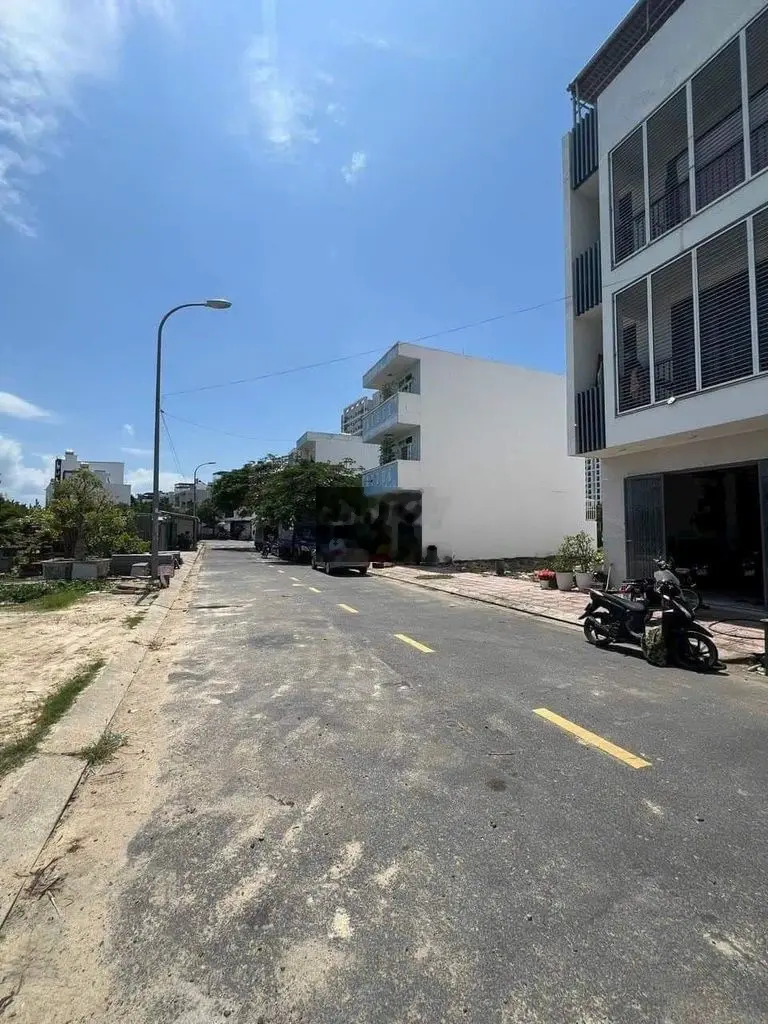 Bán lô đất nền ngang 5m gần đường Thích Quảng Đức, Phước Hải Nha Trang