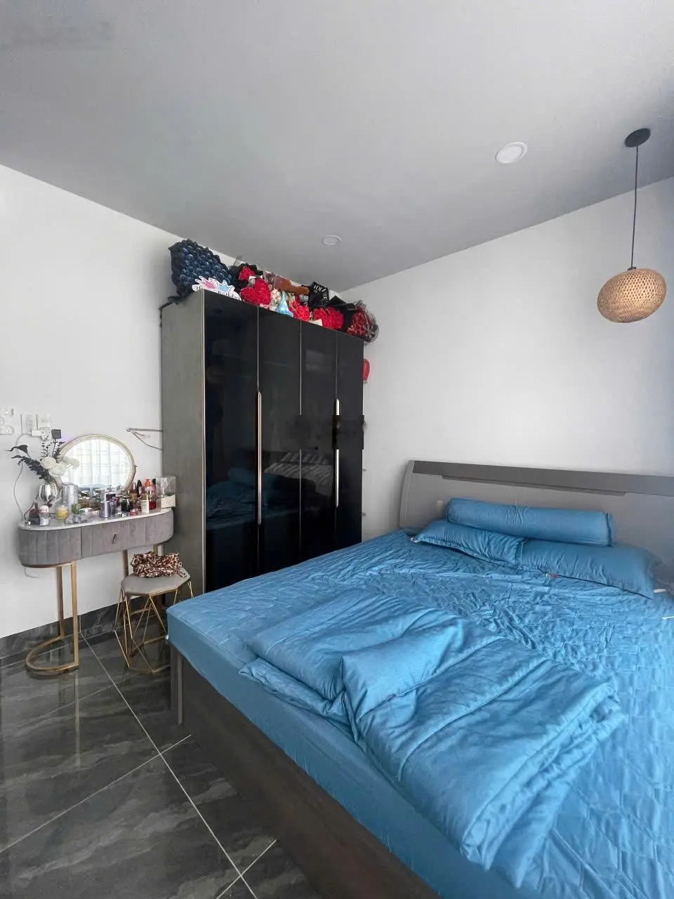Bán nhà 1 trệt 1 lầu DT 85,6m2 gần chợ Ga Vĩnh Thạnh, nhà đẹp, đường betong 4.5m, giá 2ty580