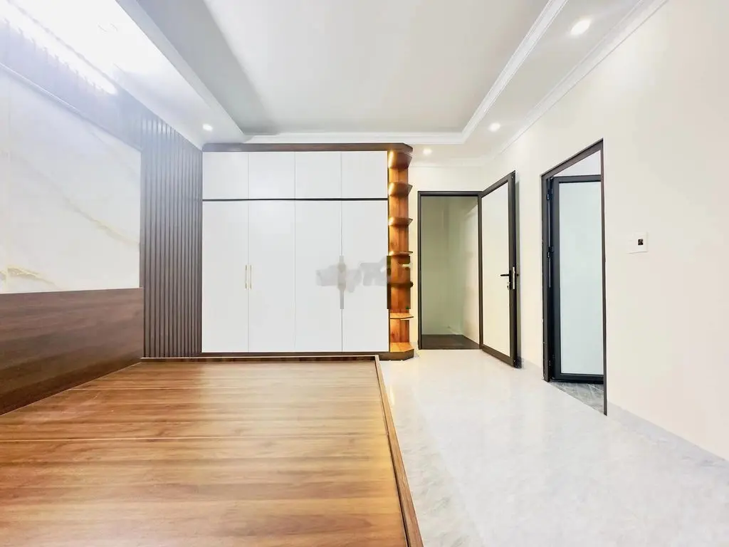Quang tiến 68m2-4 tầng - ô tô vào- kinh doanh -dân trí cao- tiện ích..