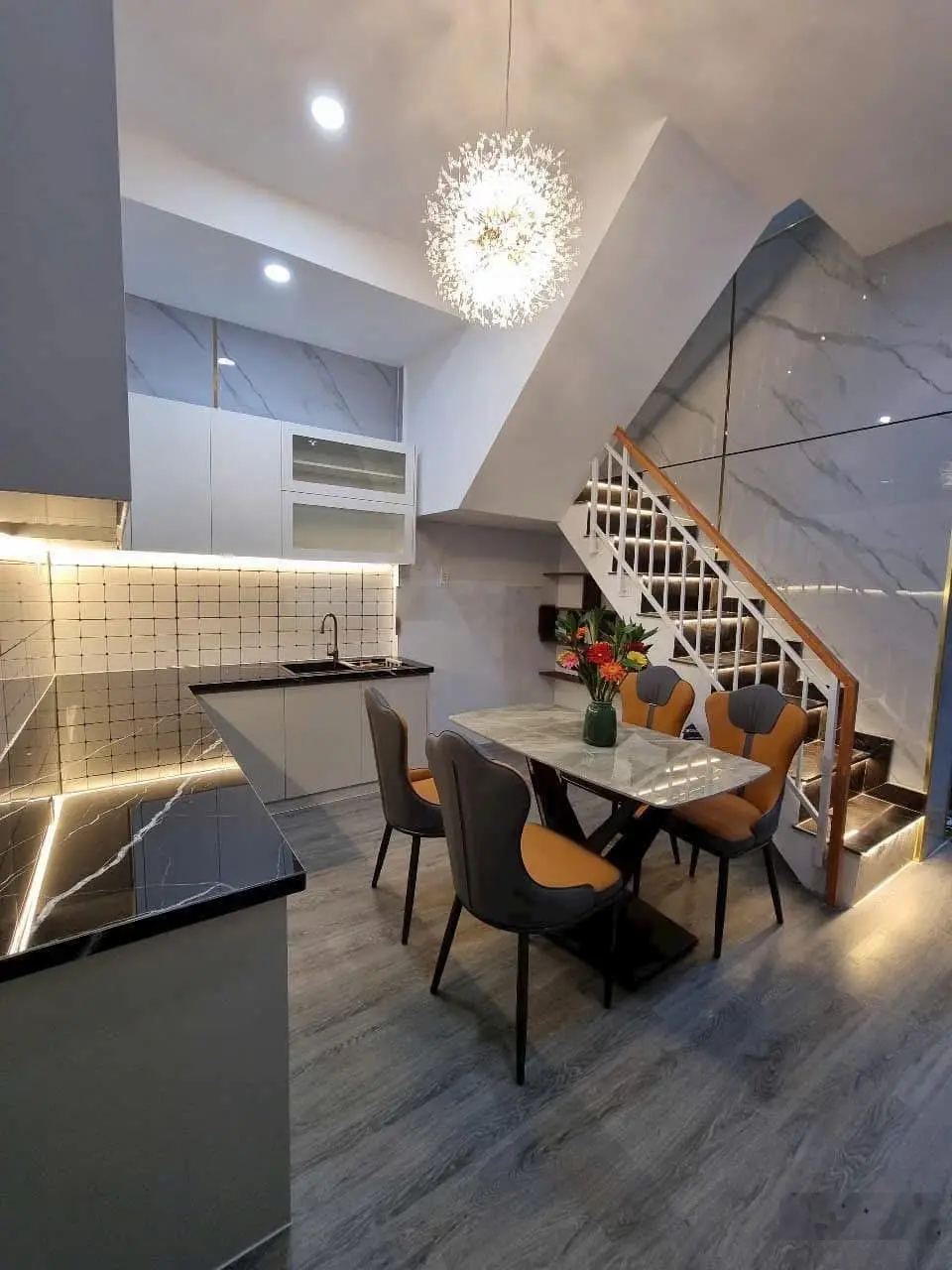 Bán nhà Huỳnh Hữu Trí, Bình Chánh 1 trệt 1 lầu 75m2, nhà siêu đẹp giá mềm