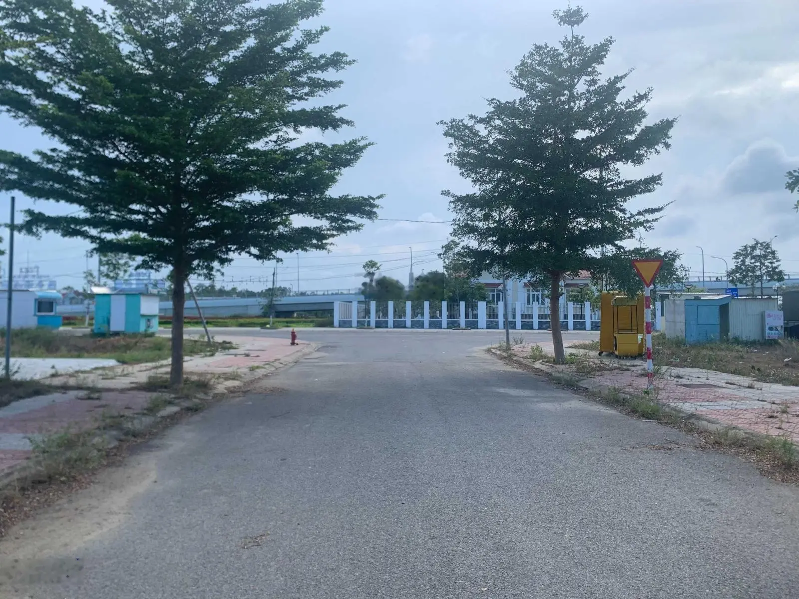 Bán biệt thự 240m2 chính chủ KĐT Phú Gia Hưng hướng nam, ngay cầu Cổ Luỹ, sổ hồng sẵn