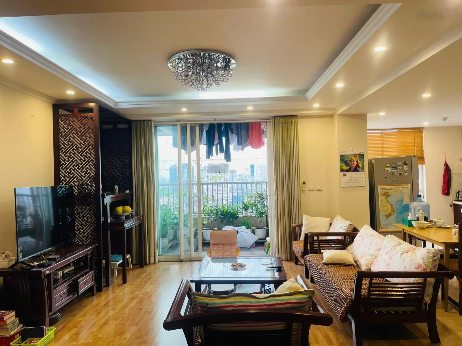 Mình cần bán căn 2 ngủ 80m2 toà The Park Home - Cầu Giấy, full đô bàn giao, sổ đỏ