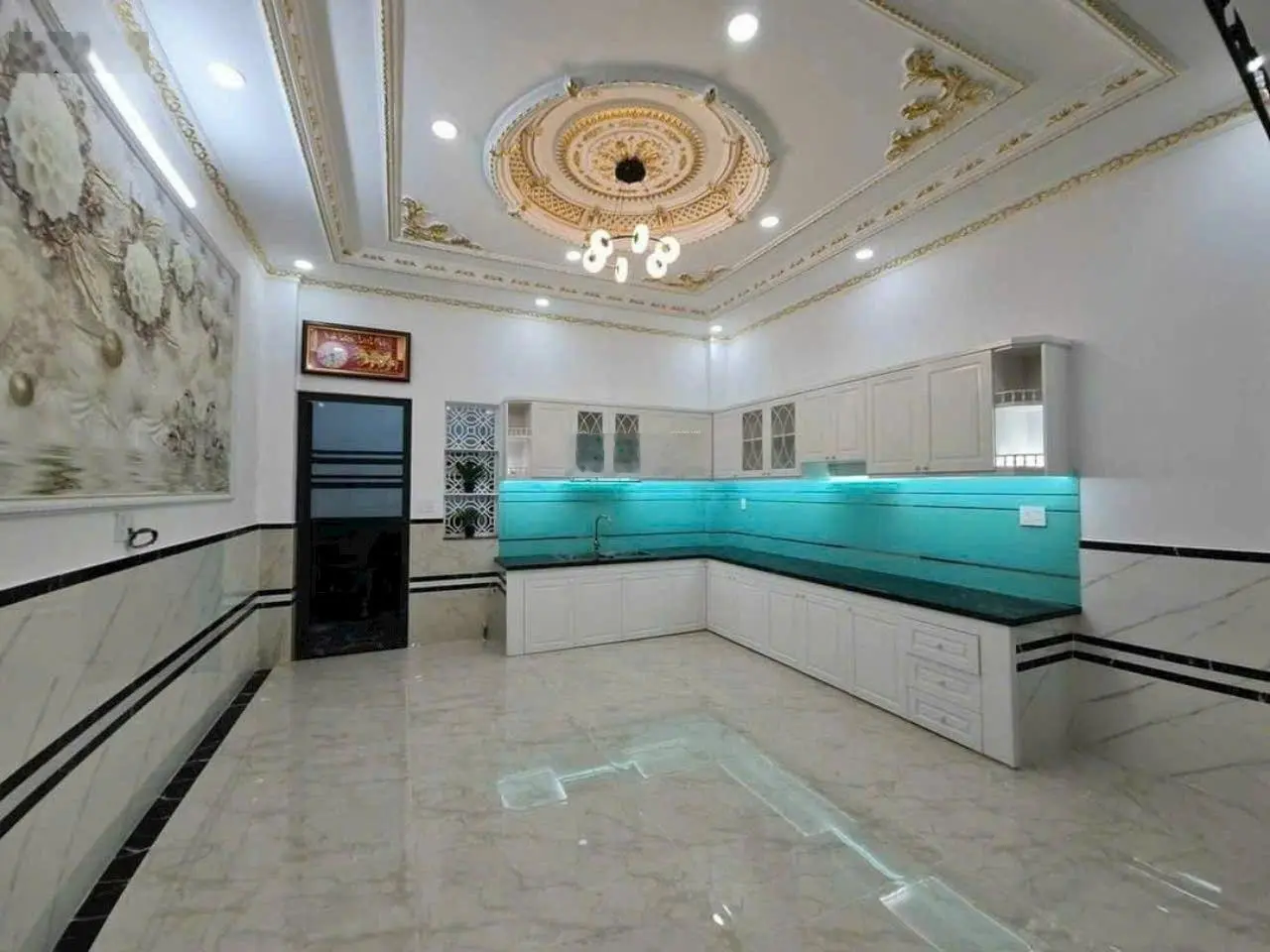 Mặt tiền 5x19m 1 trệt 4 lầu có thang máy Tân Thới Hiệp 14 ngay trung tâm hành chính Q12