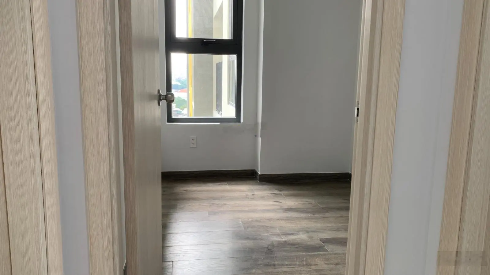 GIÁ RẺ CHẤN ĐỘNG!! Chính chủ cần bán nhanh căn hộ Bcons Polygon 2PN+2WC 54m giá bán chỉ 1tỷ970