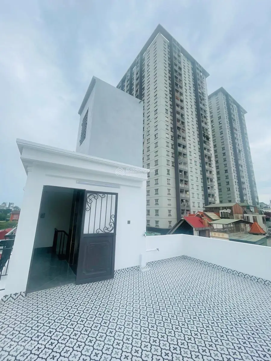 Nhà phố Thái Hà, 6 tầng, mới xây, ngõ thông, tiện ích đầy đủ chỉ 13 tỷ có thương lượng