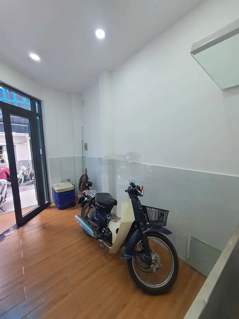 BÁN NHÀ KHU PHAN X. LONG, P3, 1 LẦU ĐÚC BTCT, HẺM THÔNG