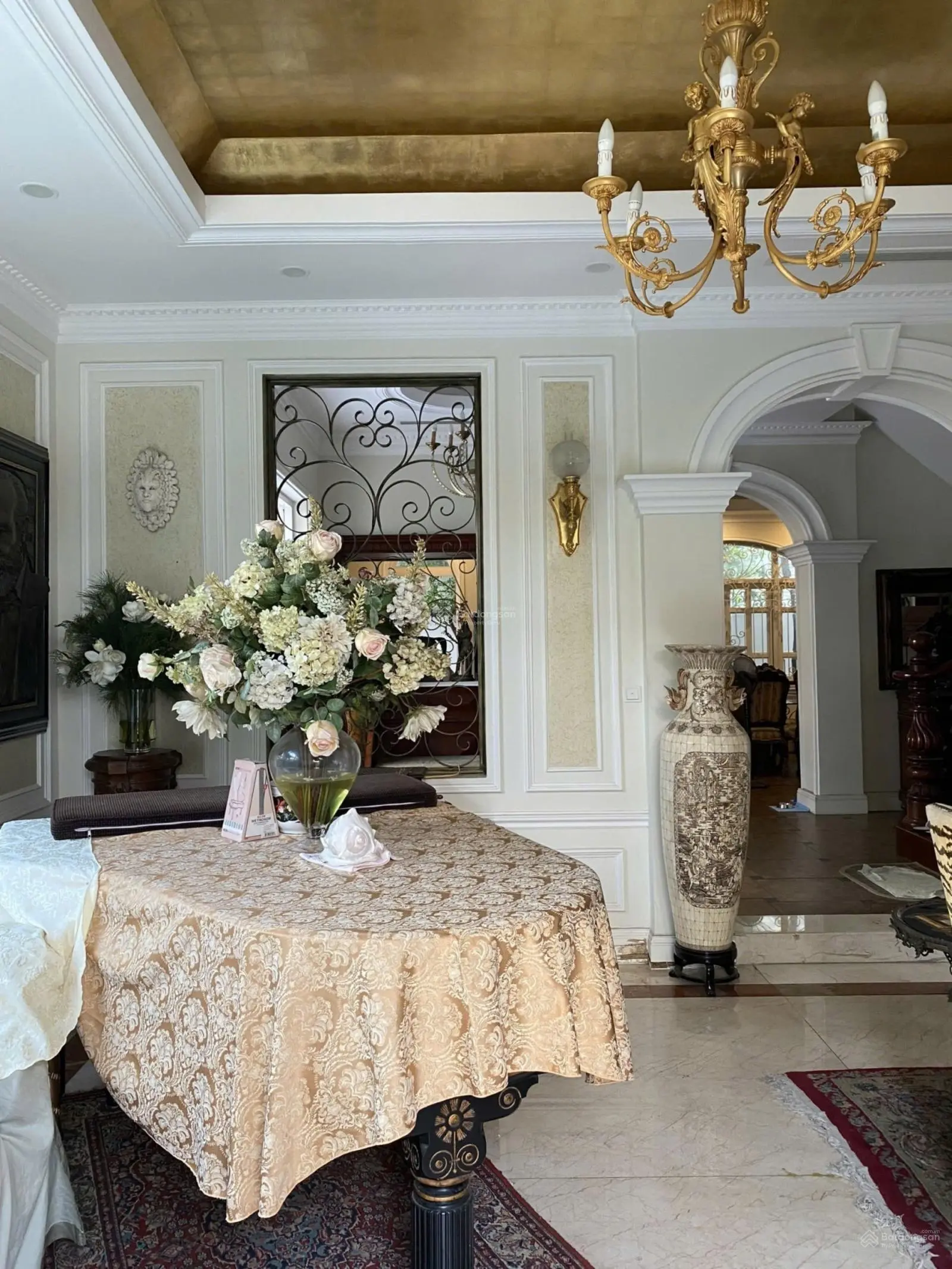 Bán biệt thự đẹp phường Thảo Điền - 14x26m hầm 3 tầng, sân vườn hồ bơi - 70 tỷ TL. LH 0901 679 ***