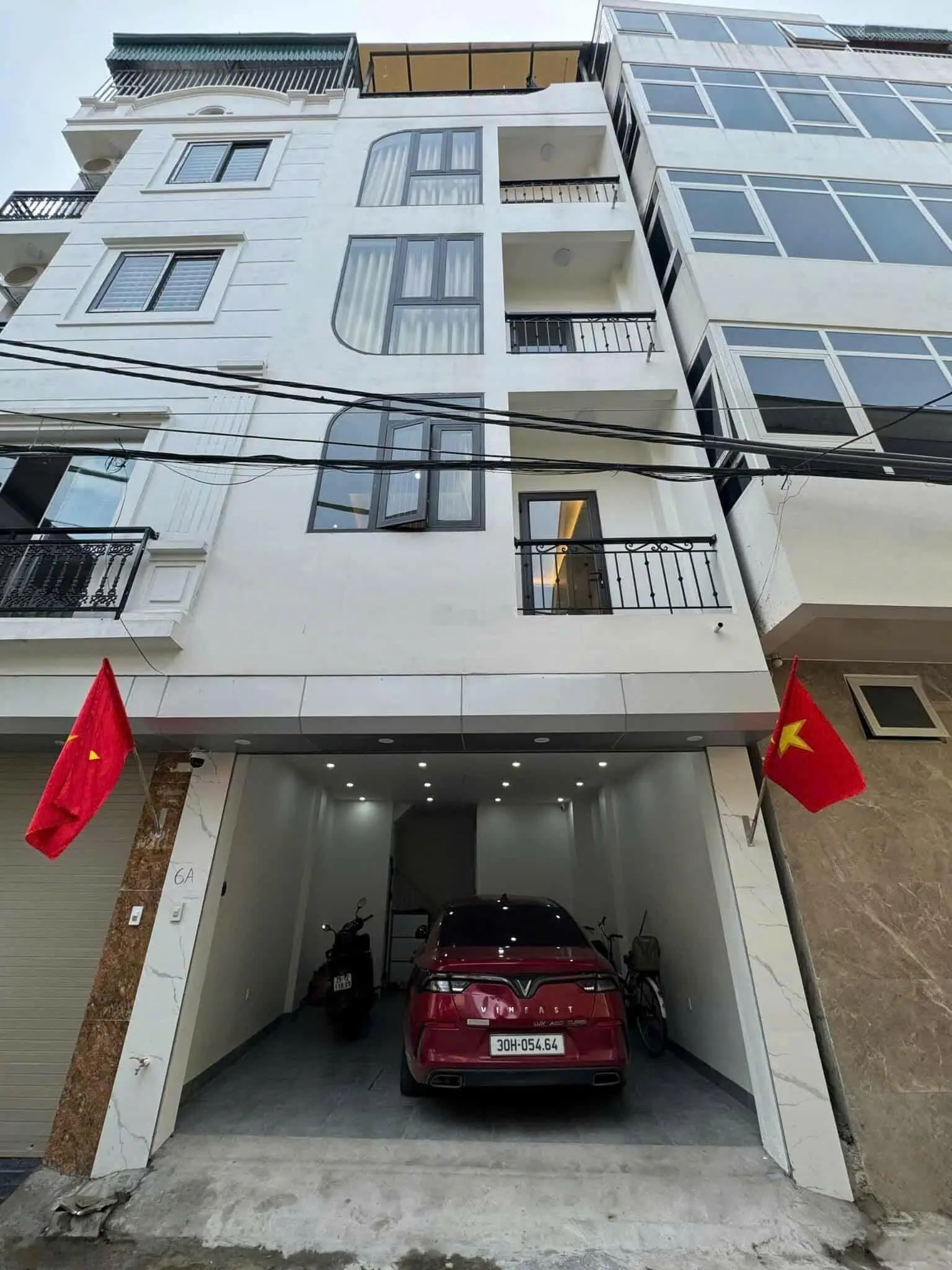 Bán nhà lô góc Văn Phú view công viên có thang máy giá chỉ 10.5 tỷ