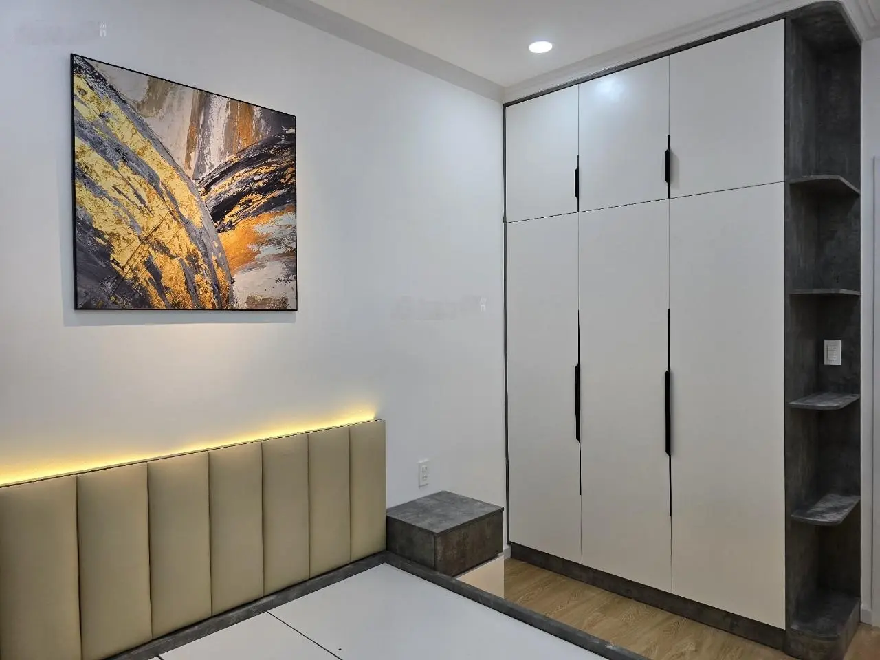 Cơ hội vàng sở hữu căn hộ Sky Garden 2PN - giá cực tốt đang cho thuê 18 triệu/th. 0914 241 *** Thư