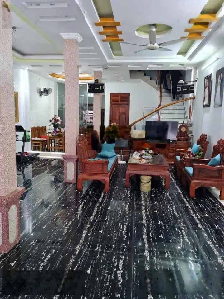 Giá sốc chỉ 9,2 tỷ - có ngay căn nhà mặt tiền 6,5m ngay sát chợ Cái Dăm, Vân Đồn, Quảng Ninh
