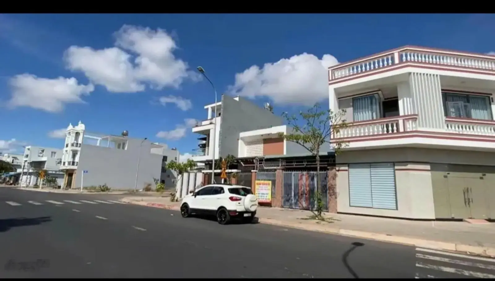 Bán 174m2 đất mặt tiền Nguyễn Văn Trị, Đối Diện VINCOM Long Thành , Giá 2 tỷ , SHR !