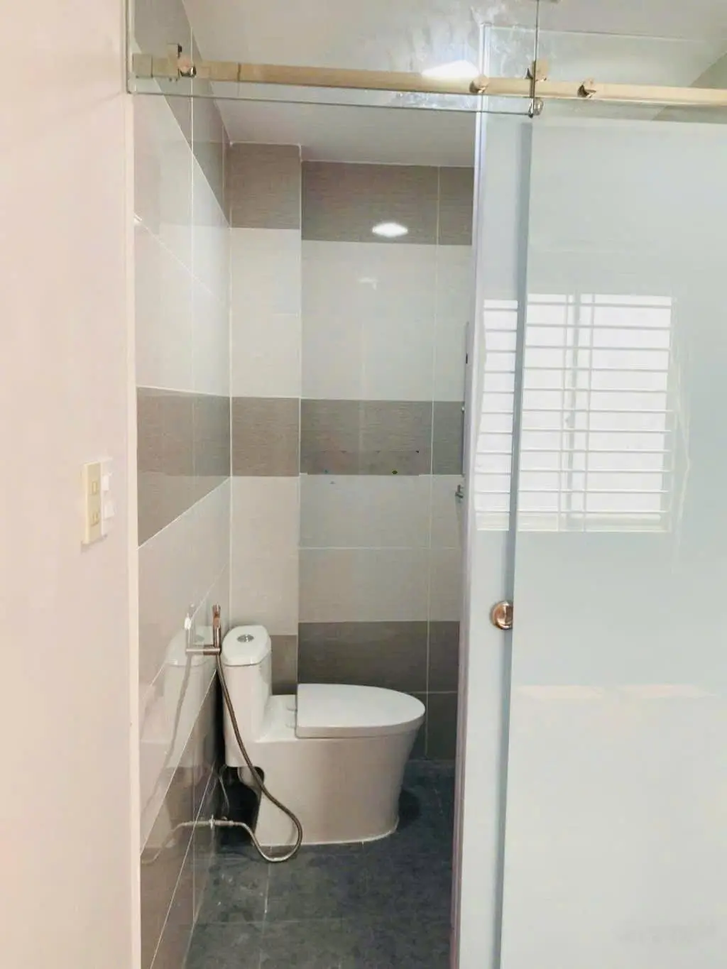 Bán nhà 4 tầng phân lô phước long b, quận 9 giá chỉ 7.2 tỷ (tl)