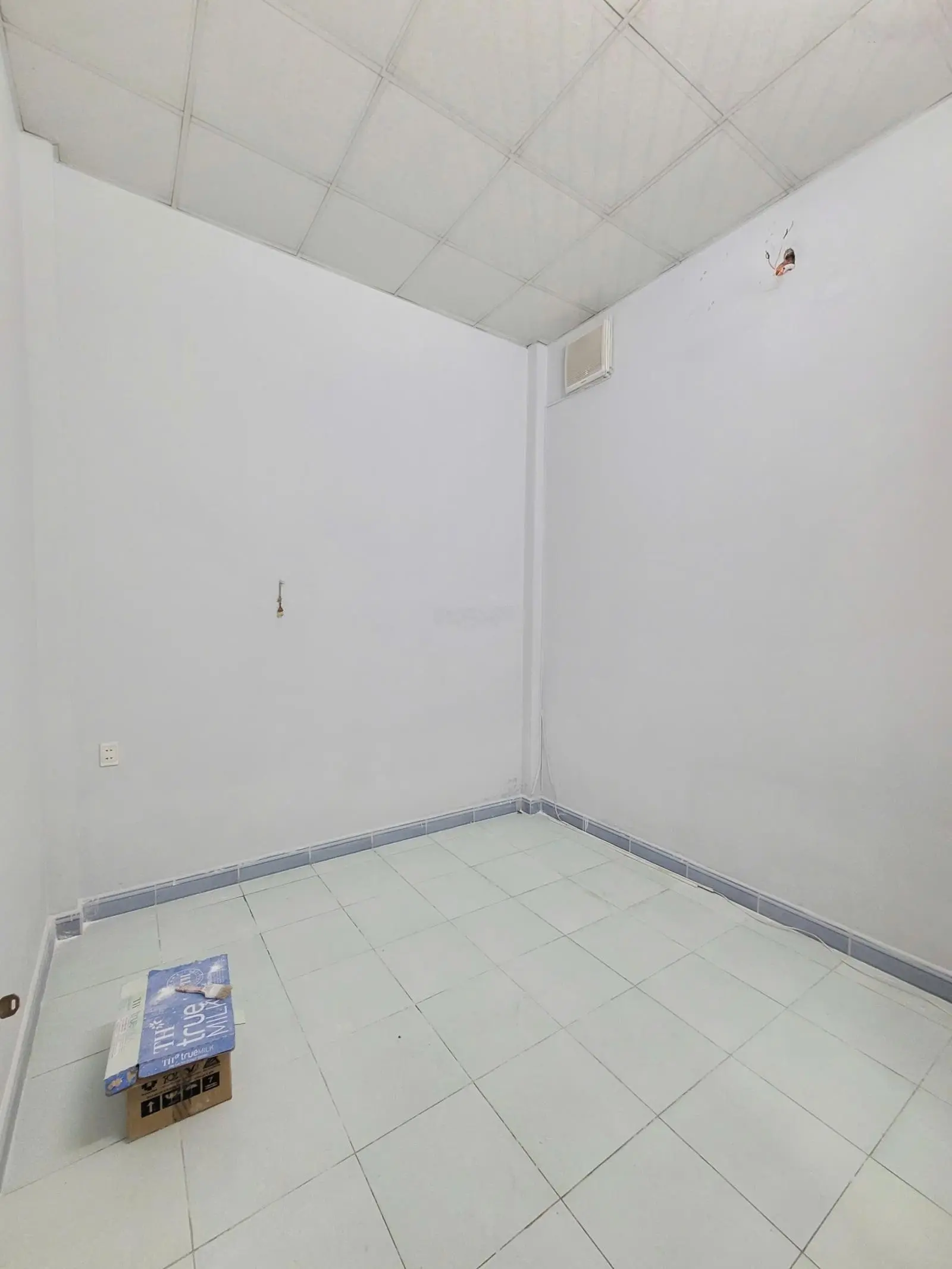 Giá: 2ty100 TL bán nhà cấp 4 cách đường Bình Chuẩn 45 chỉ 50m P. Bình Chuẩn TP. Thuận An