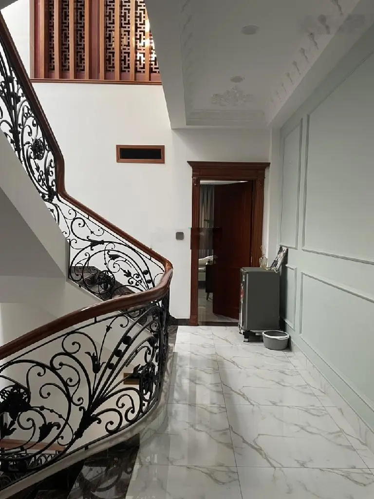 Bán Gấp Nhà 5 Tầng - Thang Máy Xịn Sò - Trường Chinh - Đường 7M THÔNG Bàu Cát - Hơn 15 Tỷ - KD Đỉnh
