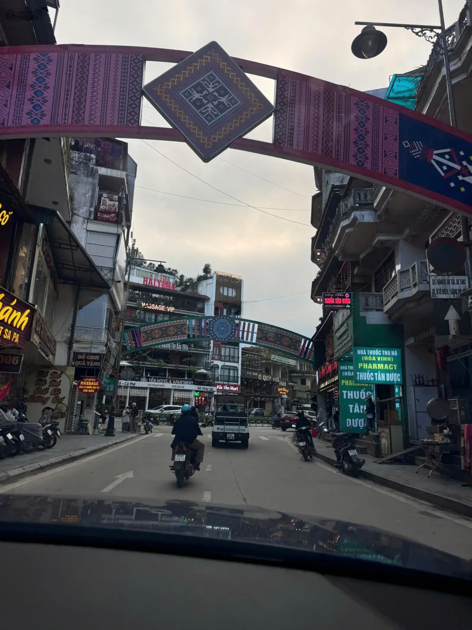 Bán nhà phố Xuân Viên - View hồ Mắt Ngọc - Sapa - Lào Cai