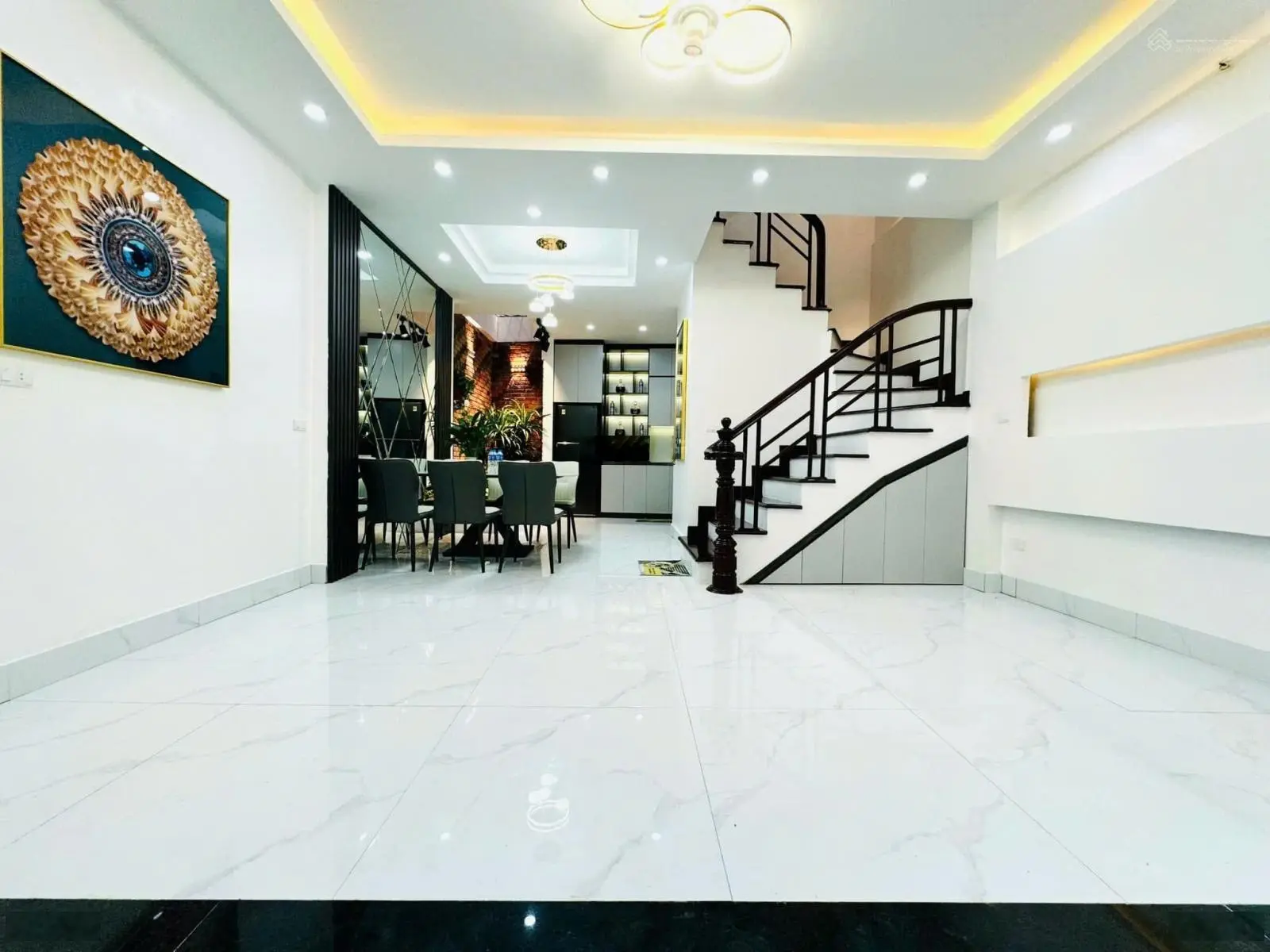 Bán Nhà Đống Đa Thái Thịnh Ngõ rộng thông khu phân lô oto vào nhà Gần phố DT60m giá 20,6 tỷ