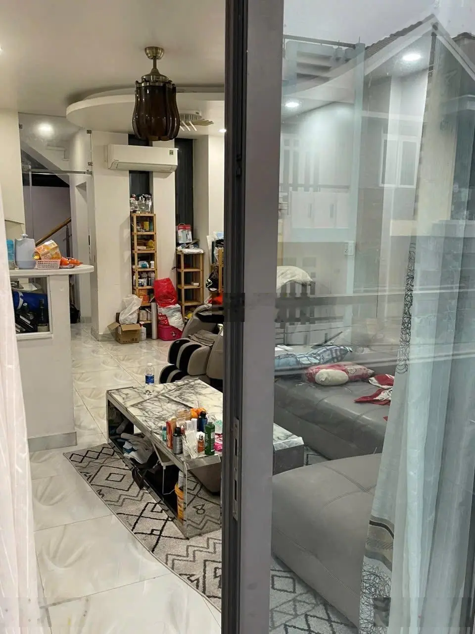 Bán nhà MTNB Lê Thị Bạch Cát 4* 11 trệt lửng 2 lầu sân thượng giá 10 tỷ5 hoàn công đủ có thang máy