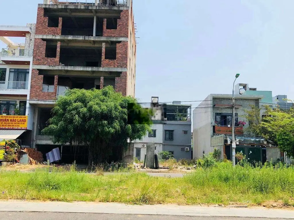 Đất Thổ Cư Ngay Chợ. Dt100m2. Sổ riêng