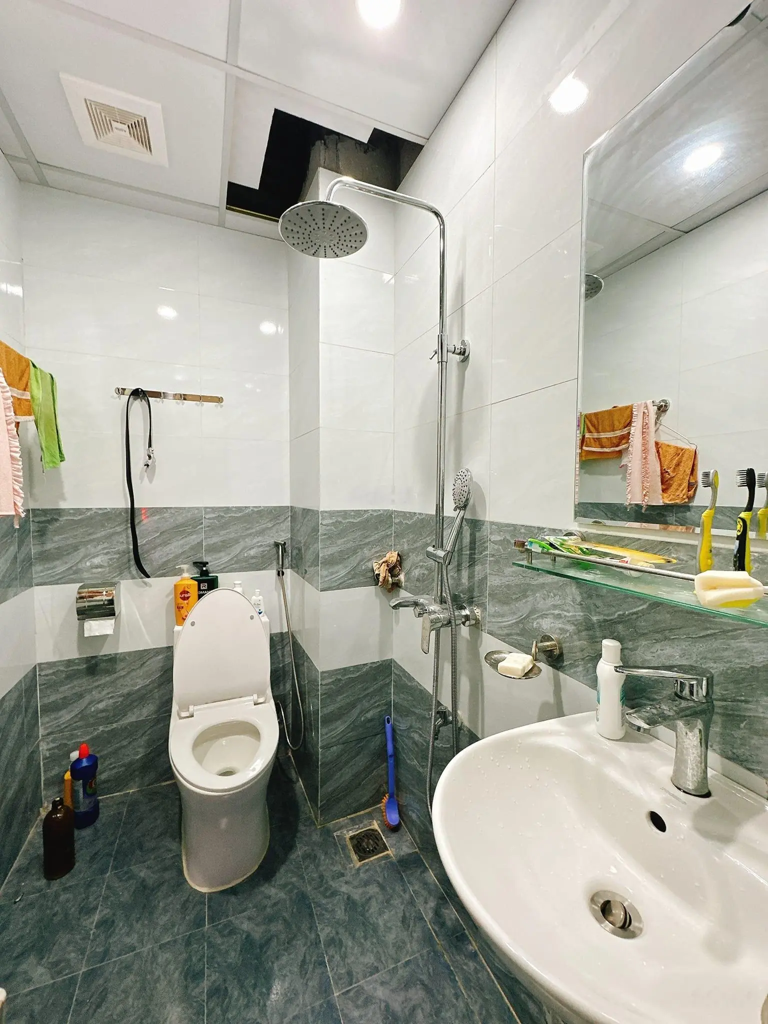 Chính chủ cần bán căn nhà tại p Trần Lãm TP Thái Bình - Diện tích xây dựng hơn 40m2. Mặt tiền 6,62m