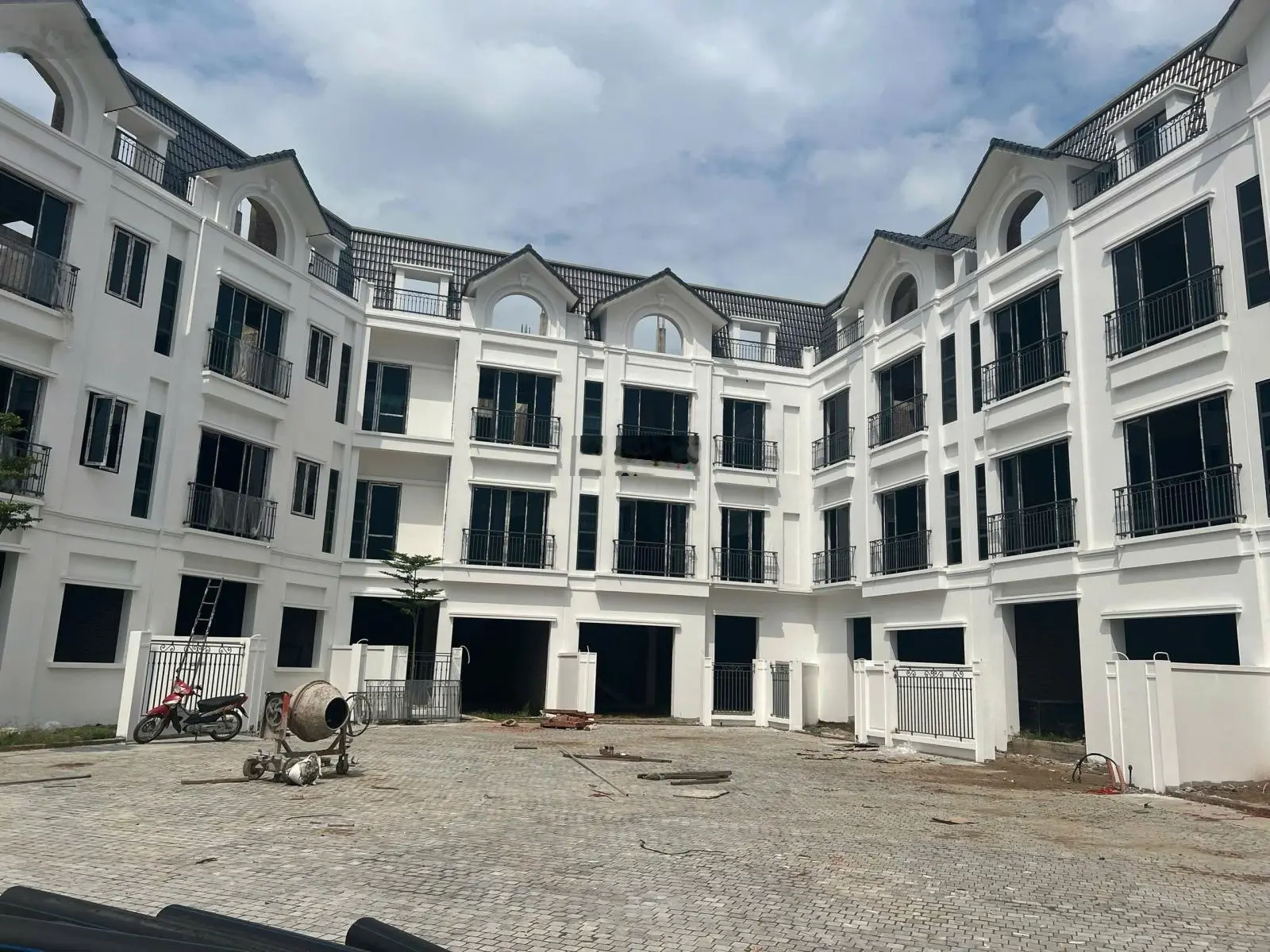 Chính chủ bán biệt thự 112m Châu Văn Liêm giá 25,5 tỷ