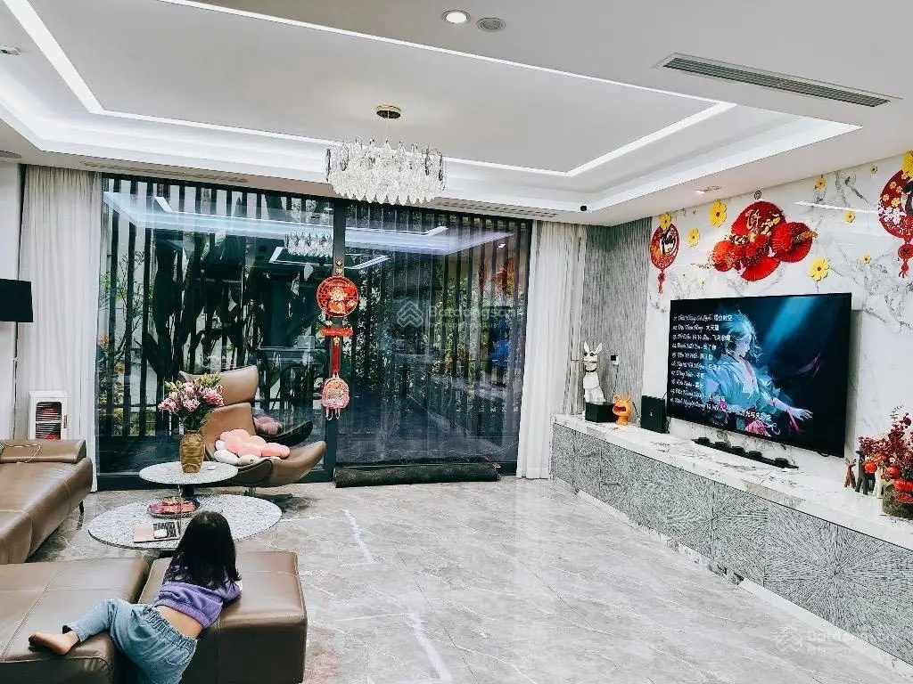Phân lô quân đội - gara 2 xe - thang máy Đức nhập khẩu nguyên chiếc - chủ nhà uy tín giới tinh hoa